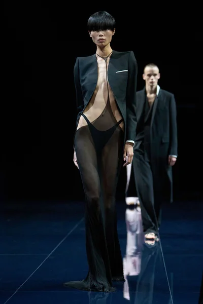 Look 43